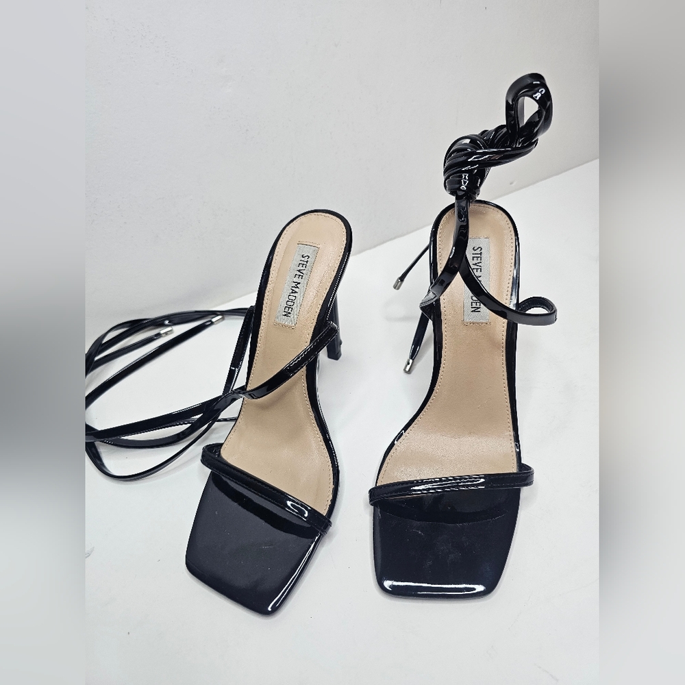 Steve Madden Sexy Stiletto Strappy Heels All Black Size 7.5 Made in Brazil